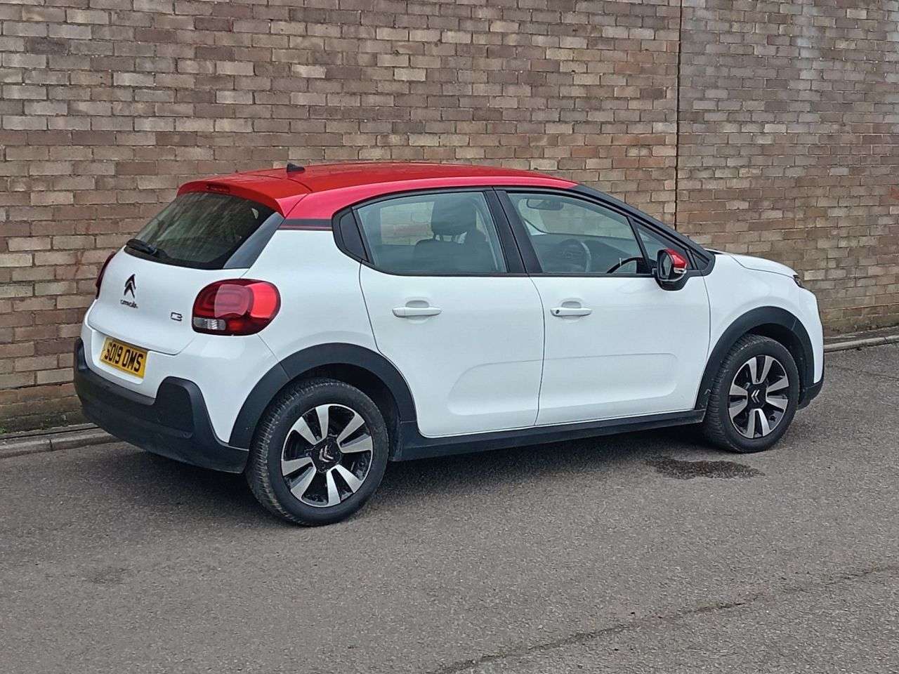 A 2019 CITROEN C3 1.2 PureTech Feel Hatchback 5dr Petrol Manual Euro 6 (68 ps) A 2019 CITROEN C3 1.2 PureTech Feel Hatchback 5dr Petrol Manual Euro 6 (68 ps)
