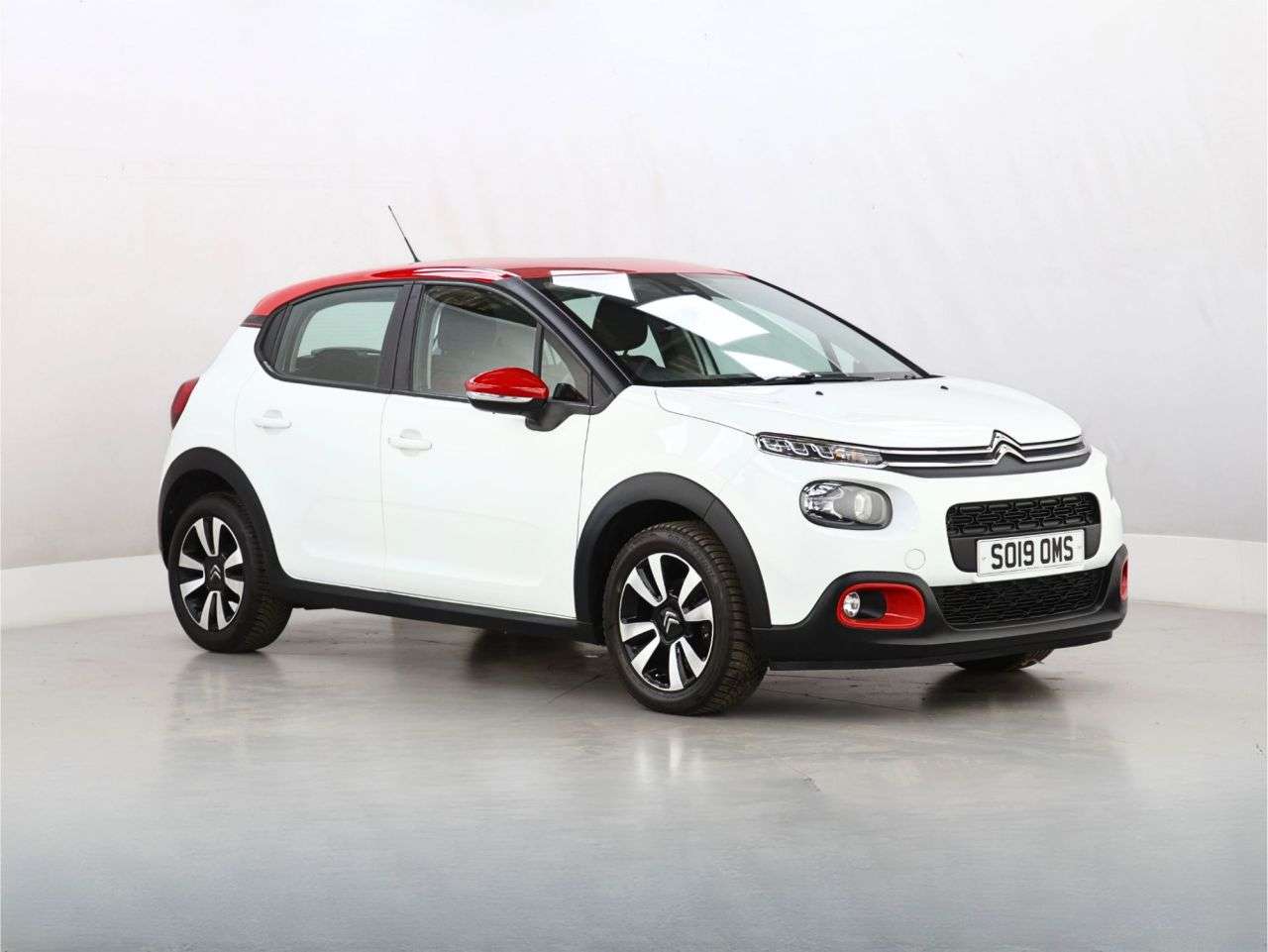A 2019 CITROEN C3 1.2 PureTech Feel Hatchback 5dr Petrol Manual Euro 6 (68 ps) A 2019 CITROEN C3 1.2 PureTech Feel Hatchback 5dr Petrol Manual Euro 6 (68 ps)