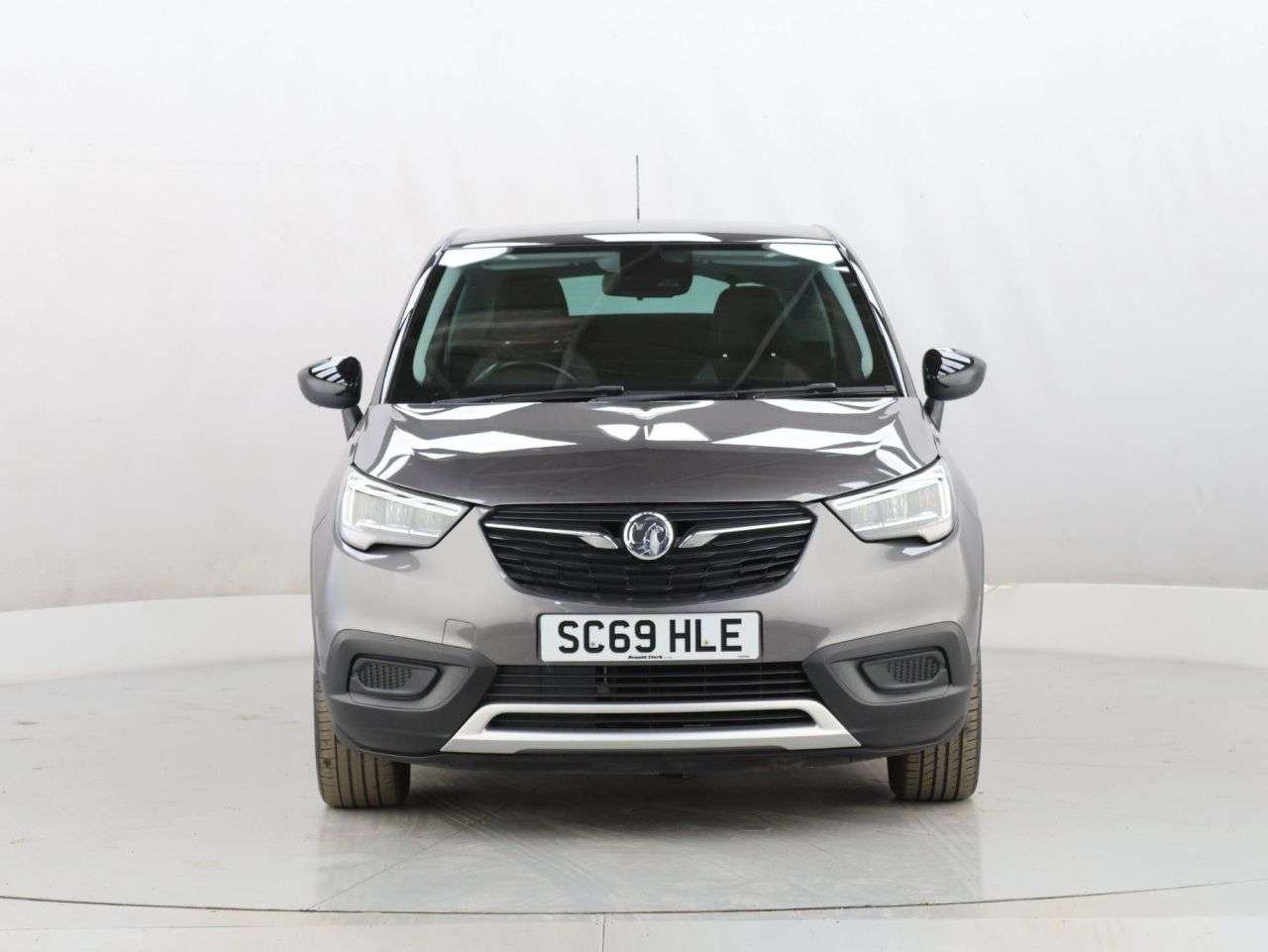 A 2020 VAUXHALL CROSSLAND X 1.2 Griffin SUV 5dr Petrol Manual Euro 6 (s/s) (83 ps) A 2020 VAUXHALL CROSSLAND X 1.2 Griffin SUV 5dr Petrol Manual Euro 6 (s/s) (83 ps)
