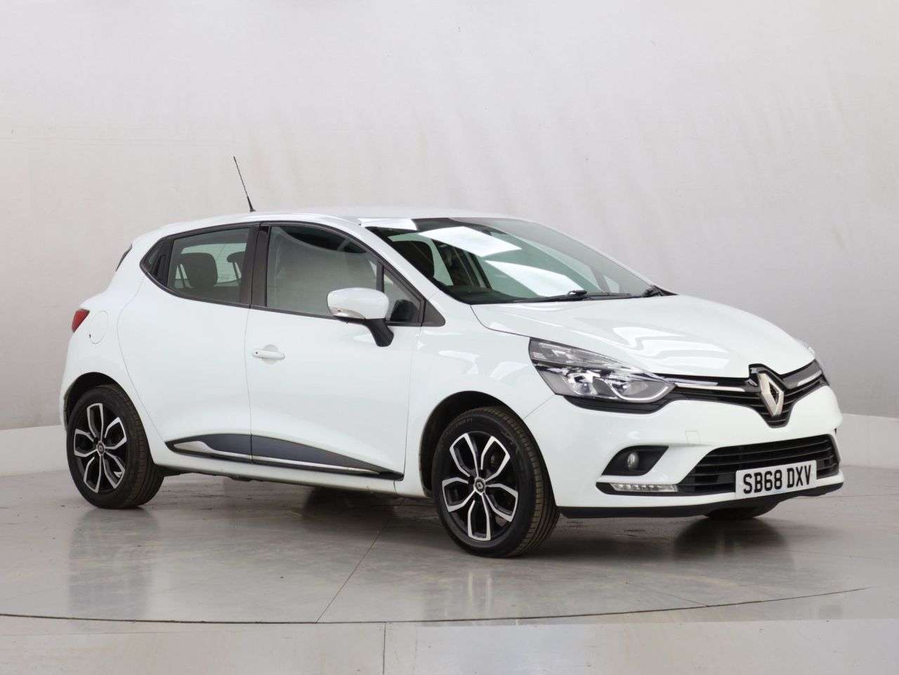 2018 RENAULT CLIO 2018 RENAULT CLIO
