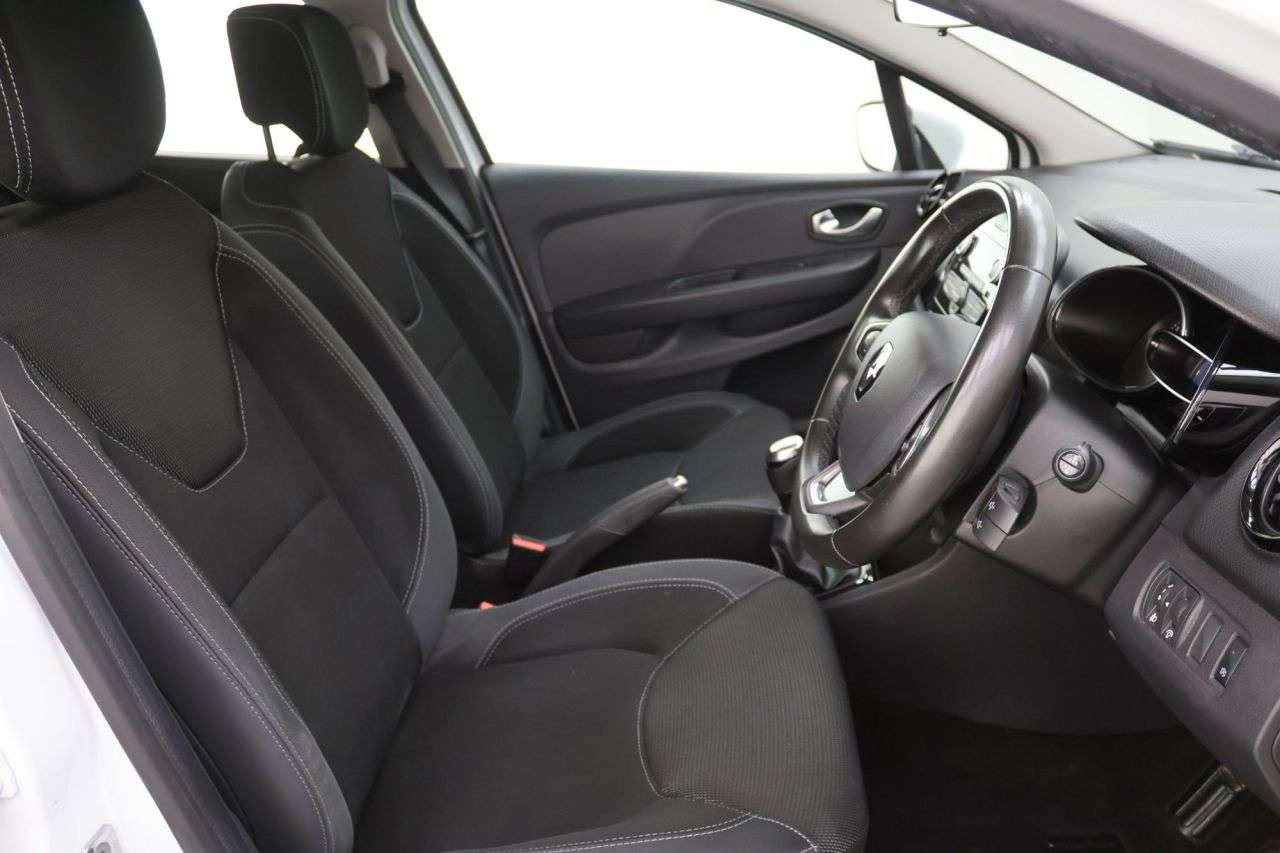 2018 RENAULT CLIO 2018 RENAULT CLIO