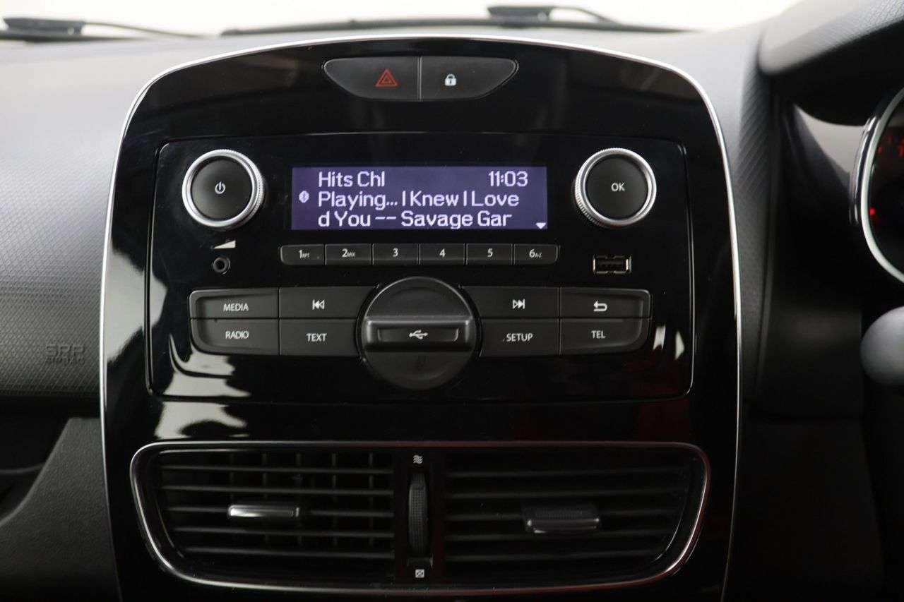 2018 RENAULT CLIO 2018 RENAULT CLIO