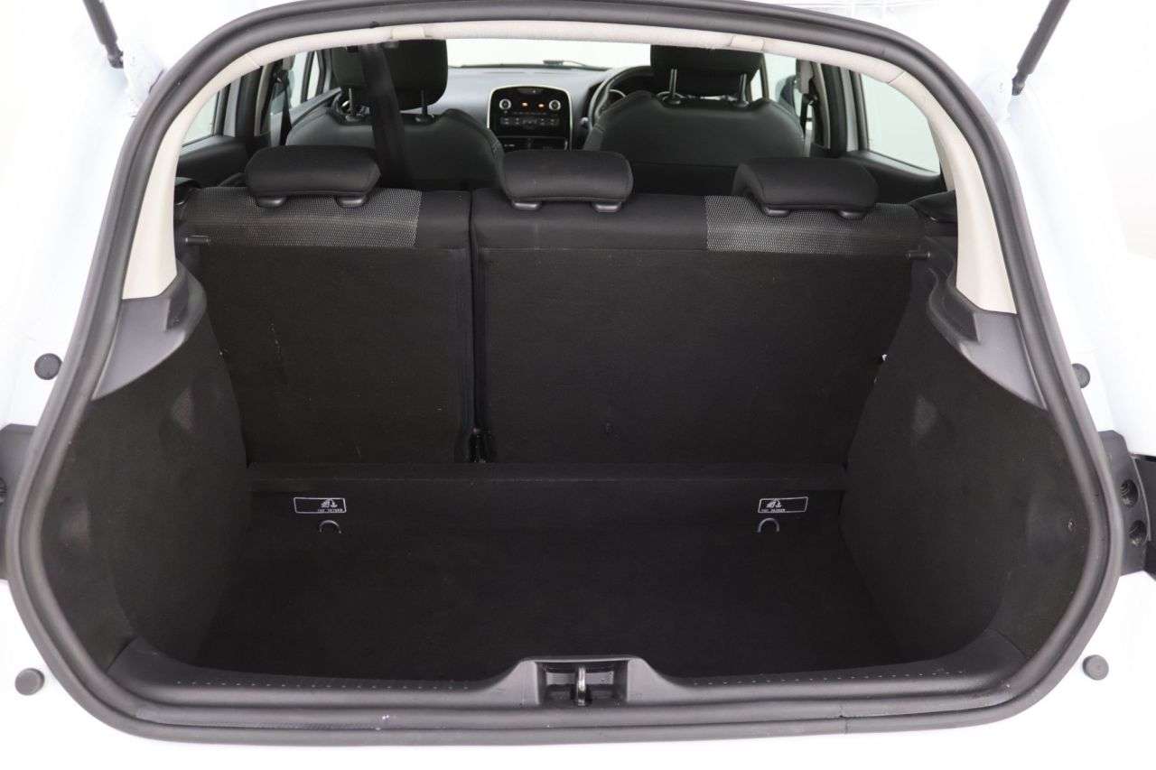 2018 RENAULT CLIO 2018 RENAULT CLIO