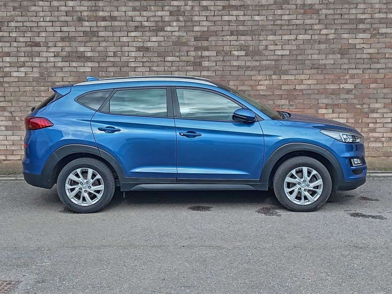 A 2019 HYUNDAI TUCSON 1.6 GDi SE Nav SUV 5dr Petrol Manual Euro 6 (s/s) (132 ps) A 2019 HYUNDAI TUCSON 1.6 GDi SE Nav SUV 5dr Petrol Manual Euro 6 (s/s) (132 ps)