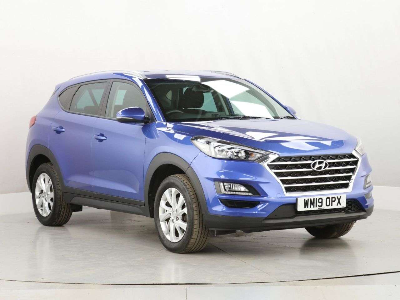 A 2019 HYUNDAI TUCSON 1.6 GDi SE Nav SUV 5dr Petrol Manual Euro 6 (s/s) (132 ps) A 2019 HYUNDAI TUCSON 1.6 GDi SE Nav SUV 5dr Petrol Manual Euro 6 (s/s) (132 ps)
