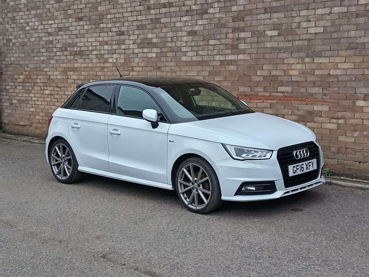 A 2016 AUDI A1 1.4 TFSI CoD Black Edition Sportback 5dr Petrol Manual Euro 6 (s/s) (150 ps A 2016 AUDI A1 1.4 TFSI CoD Black Edition Sportback 5dr Petrol Manual Euro 6 (s/s) (150 ps