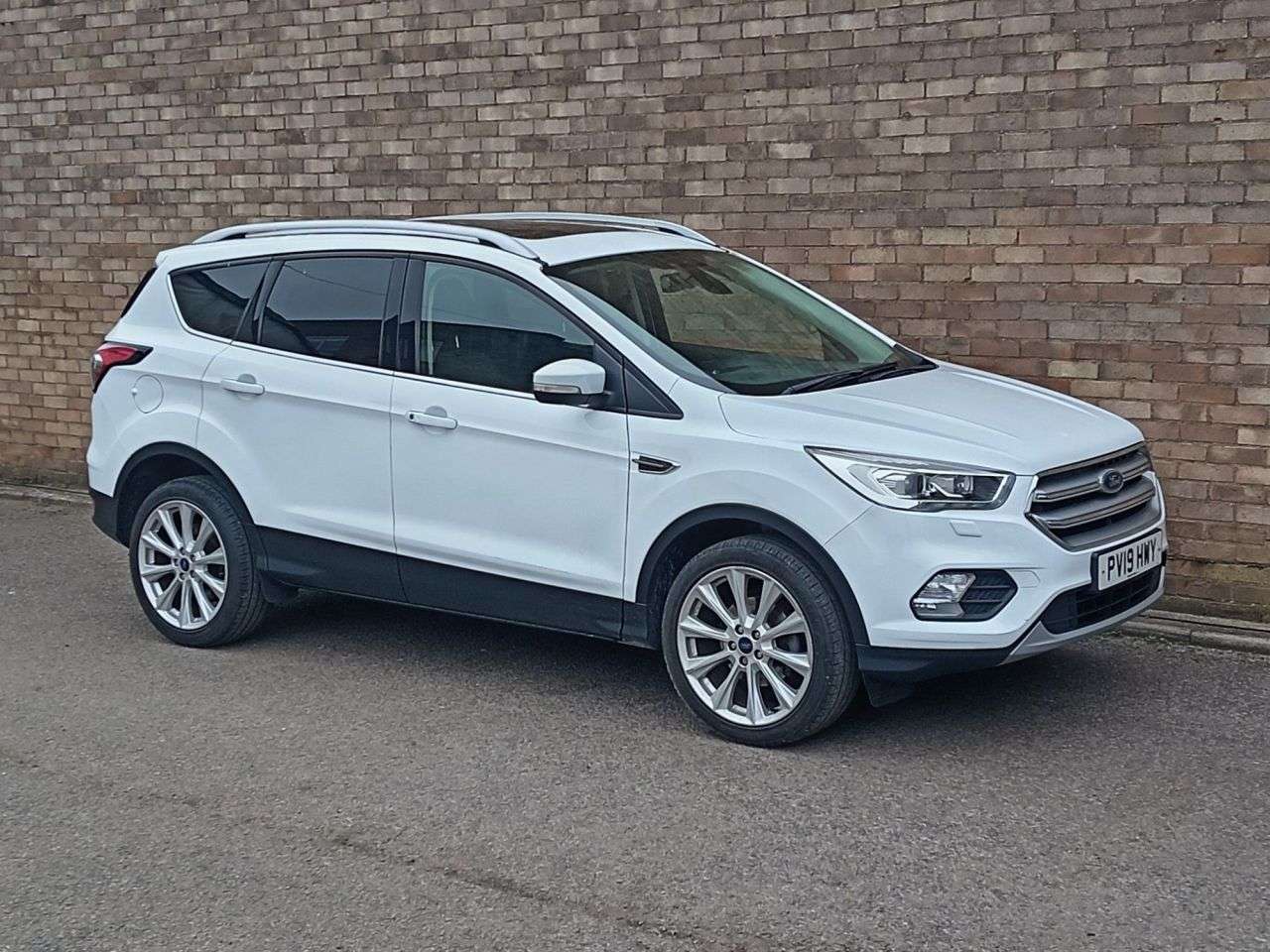A 2019 FORD KUGA 1.5 TDCi EcoBlue Titanium X Edition SUV 5dr Diesel Manual Euro 6 (s/s) (120 A 2019 FORD KUGA 1.5 TDCi EcoBlue Titanium X Edition SUV 5dr Diesel Manual Euro 6 (s/s) (120