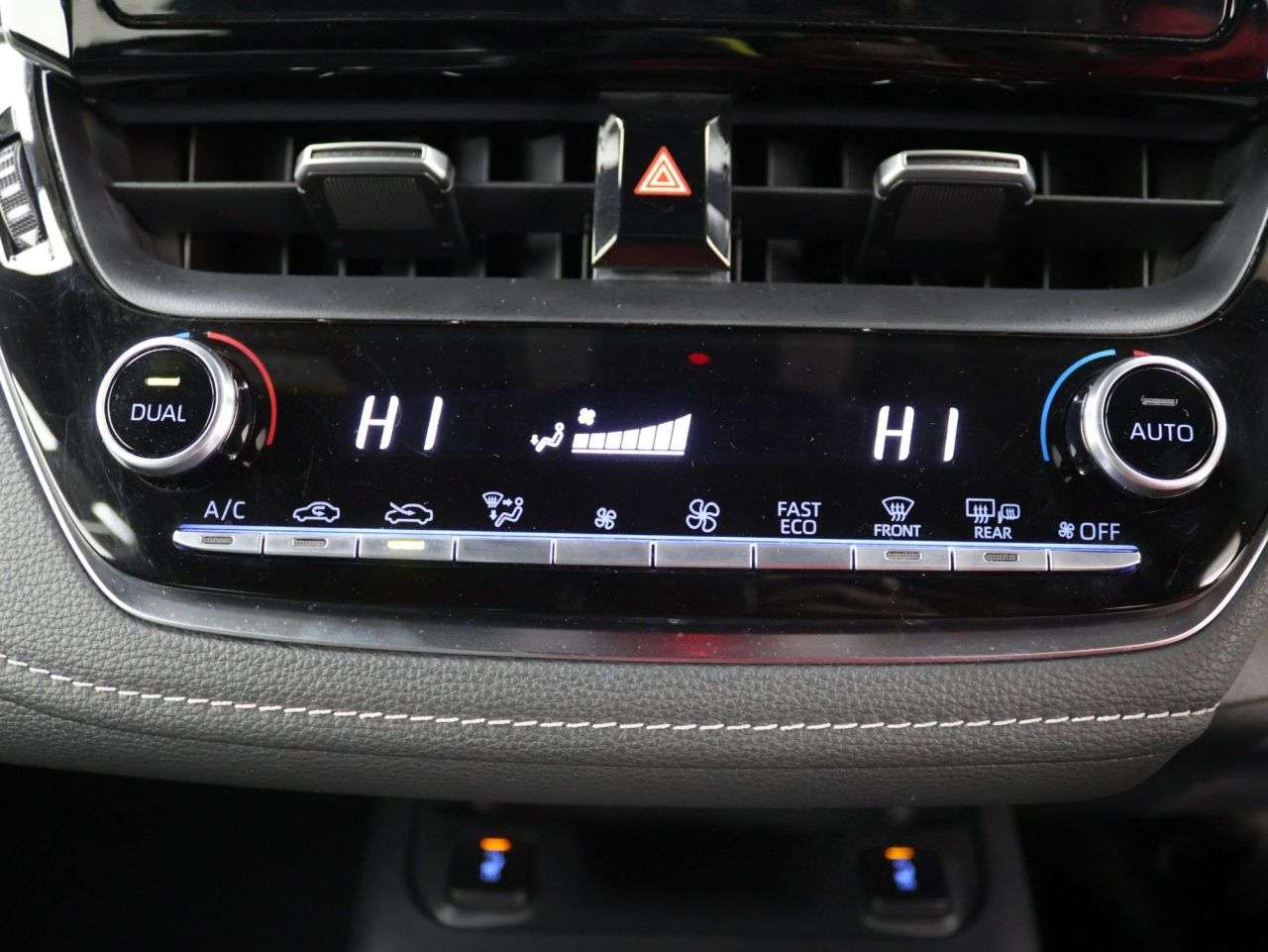 2021 TOYOTA COROLLA 2021 TOYOTA COROLLA