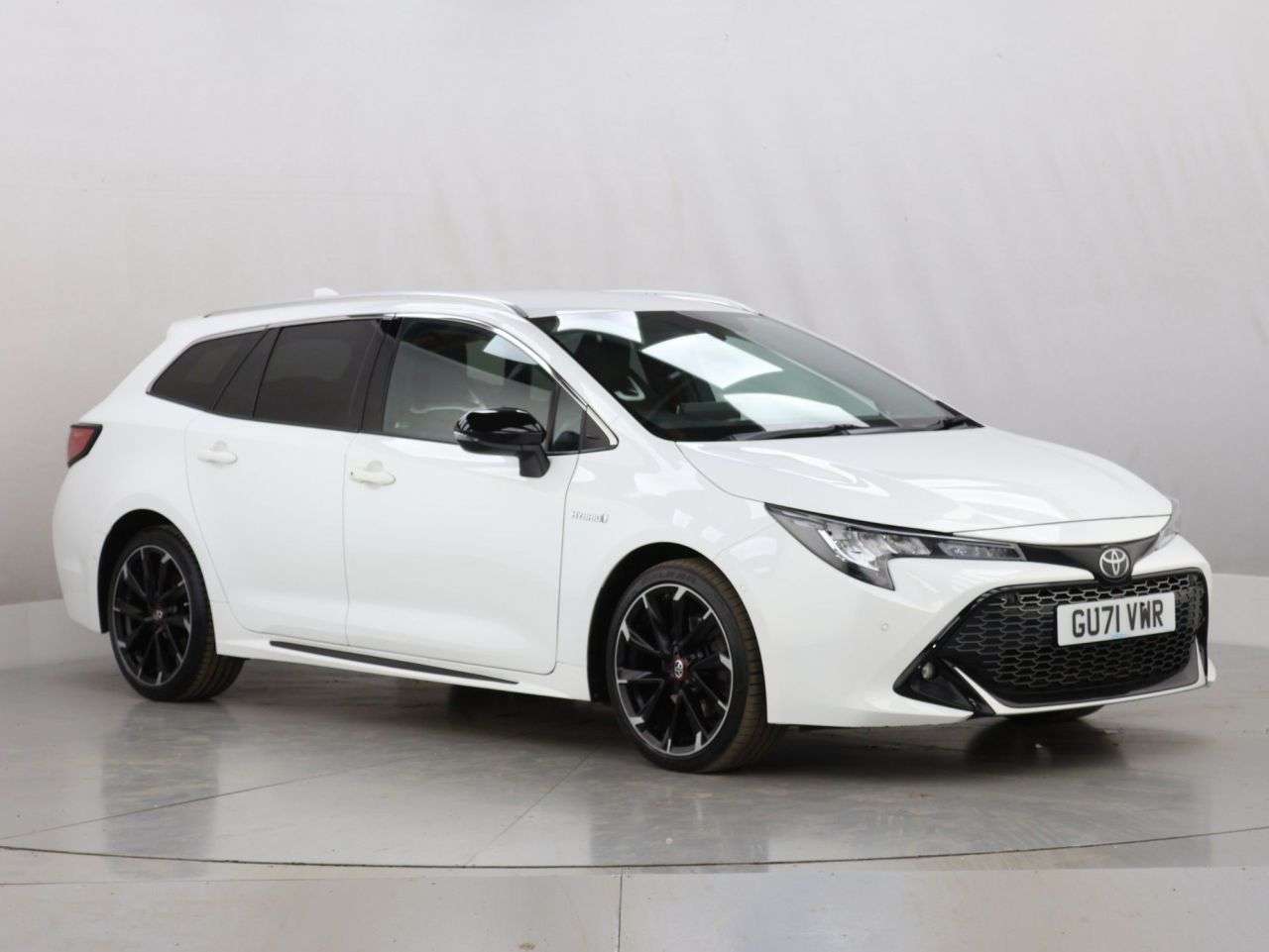 A 2021 TOYOTA COROLLA 2.0 VVT-h GPF GR SPORT Touring Sports 5dr Petrol Hybrid CVT Euro 6 (s/s) (1 A 2021 TOYOTA COROLLA 2.0 VVT-h GPF GR SPORT Touring Sports 5dr Petrol Hybrid CVT Euro 6 (s/s) (1