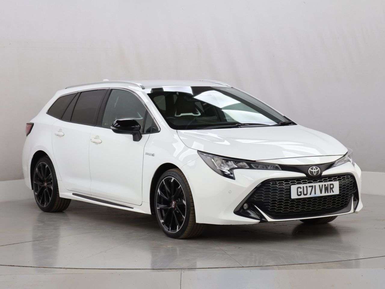 A 2021 TOYOTA COROLLA 2.0 VVT-h GPF GR SPORT Touring Sports 5dr Petrol Hybrid CVT Euro 6 (s/s) (1 A 2021 TOYOTA COROLLA 2.0 VVT-h GPF GR SPORT Touring Sports 5dr Petrol Hybrid CVT Euro 6 (s/s) (1