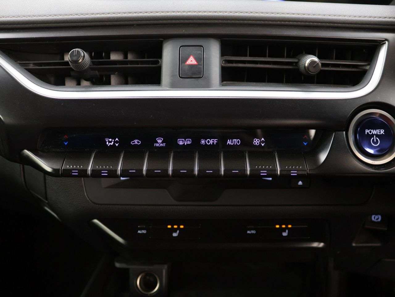 2022 LEXUS UX 2022 LEXUS UX