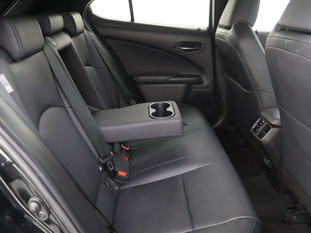 2022 LEXUS UX 2022 LEXUS UX