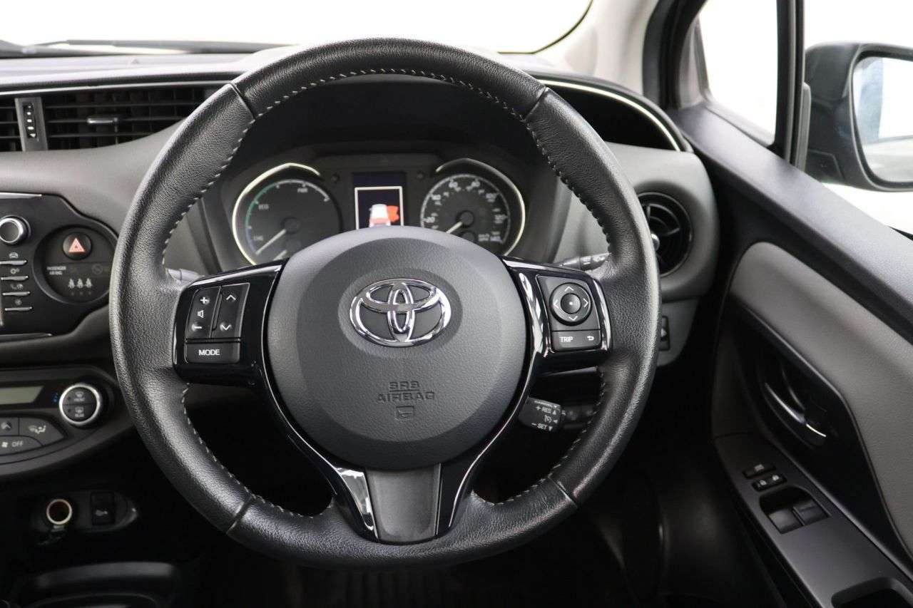 2019 TOYOTA YARIS 2019 TOYOTA YARIS