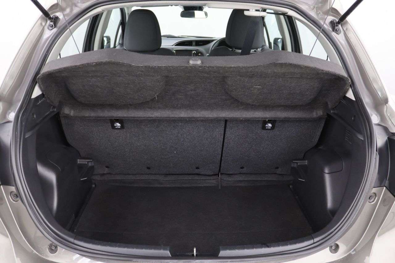 2019 TOYOTA YARIS 2019 TOYOTA YARIS