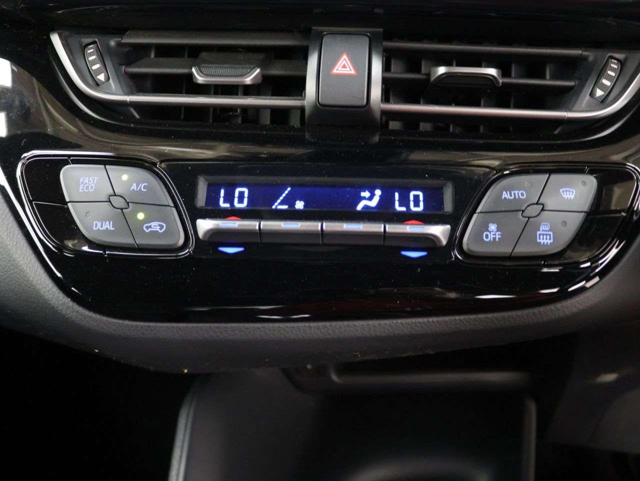 2018 TOYOTA C-HR 2018 TOYOTA C-HR