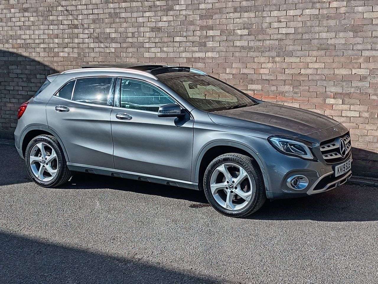 A 2019 MERCEDES-BENZ GLA CLASS 1.6 GLA200 Sport (Premium Plus) SUV 5dr Petrol 7G-DCT Euro 6 (s/s) (156 ps) A 2019 MERCEDES-BENZ GLA CLASS 1.6 GLA200 Sport (Premium Plus) SUV 5dr Petrol 7G-DCT Euro 6 (s/s) (156 ps)