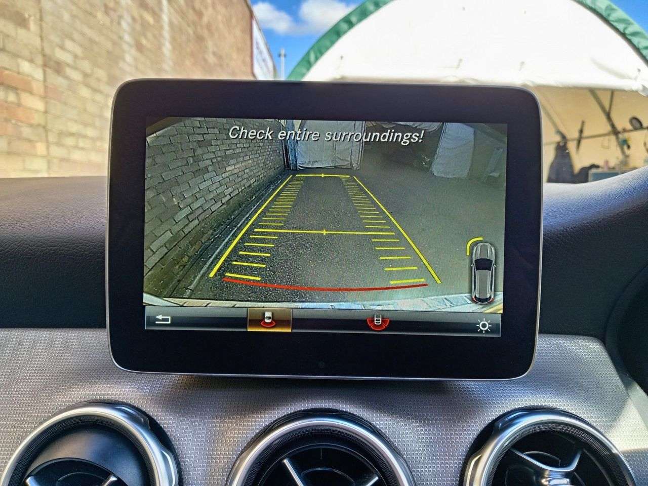 A 2019 MERCEDES-BENZ GLA CLASS 1.6 GLA200 Sport (Premium Plus) SUV 5dr Petrol 7G-DCT Euro 6 (s/s) (156 ps) A 2019 MERCEDES-BENZ GLA CLASS 1.6 GLA200 Sport (Premium Plus) SUV 5dr Petrol 7G-DCT Euro 6 (s/s) (156 ps)