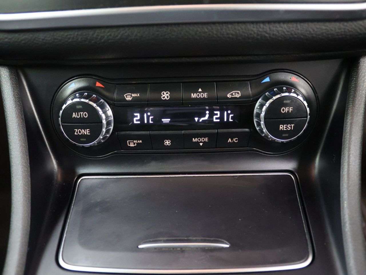 2019 MERCEDES-BENZ GLA CLASS 2019 MERCEDES-BENZ GLA CLASS