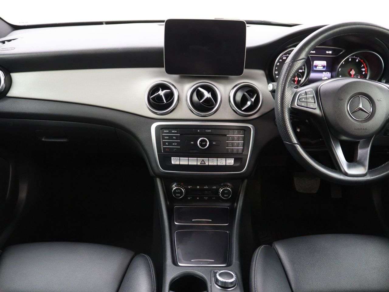 2019 MERCEDES-BENZ GLA CLASS 2019 MERCEDES-BENZ GLA CLASS