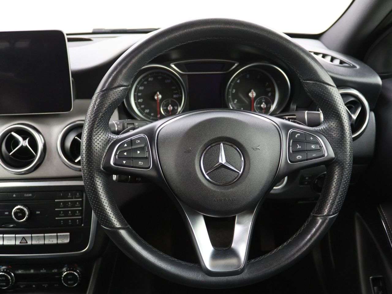 2019 MERCEDES-BENZ GLA CLASS 2019 MERCEDES-BENZ GLA CLASS
