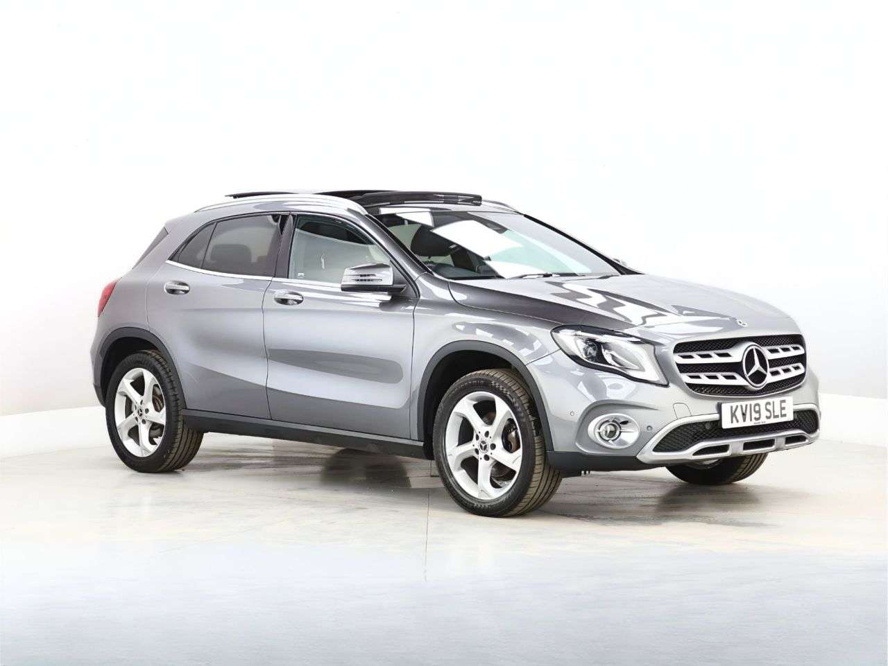 A 2019 MERCEDES-BENZ GLA CLASS 1.6 GLA200 Sport (Premium Plus) SUV 5dr Petrol 7G-DCT Euro 6 (s/s) (156 ps) A 2019 MERCEDES-BENZ GLA CLASS 1.6 GLA200 Sport (Premium Plus) SUV 5dr Petrol 7G-DCT Euro 6 (s/s) (156 ps)