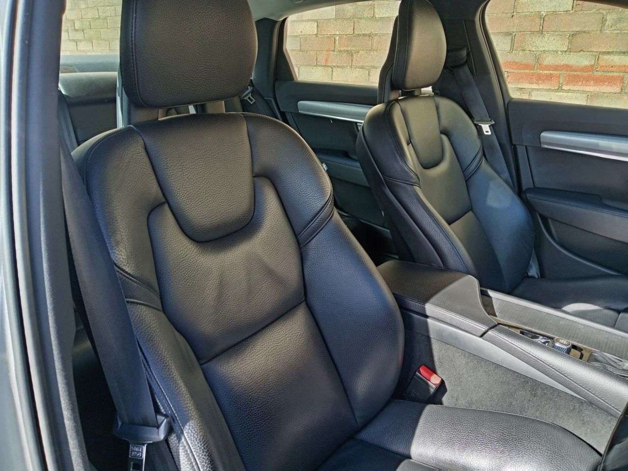 2018 VOLVO S90 2018 VOLVO S90