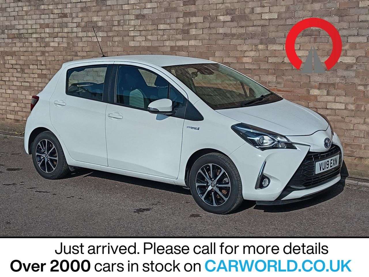 A 2019 TOYOTA YARIS 1.5 VVT-h Icon Tech Hatchback 5dr Petrol Hybrid E-CVT Euro 6 (s/s) (100 ps) A 2019 TOYOTA YARIS 1.5 VVT-h Icon Tech Hatchback 5dr Petrol Hybrid E-CVT Euro 6 (s/s) (100 ps)