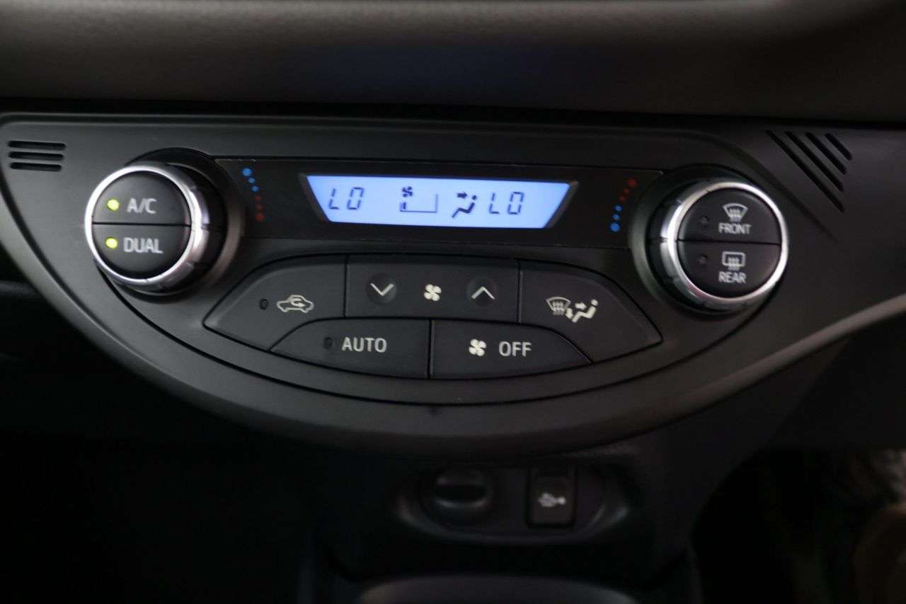 2019 TOYOTA YARIS 2019 TOYOTA YARIS