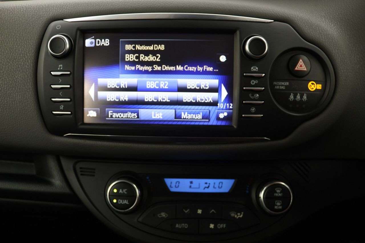 2019 TOYOTA YARIS 2019 TOYOTA YARIS