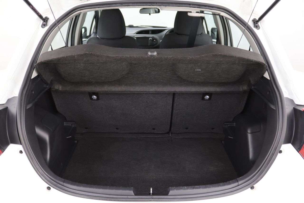 2019 TOYOTA YARIS 2019 TOYOTA YARIS