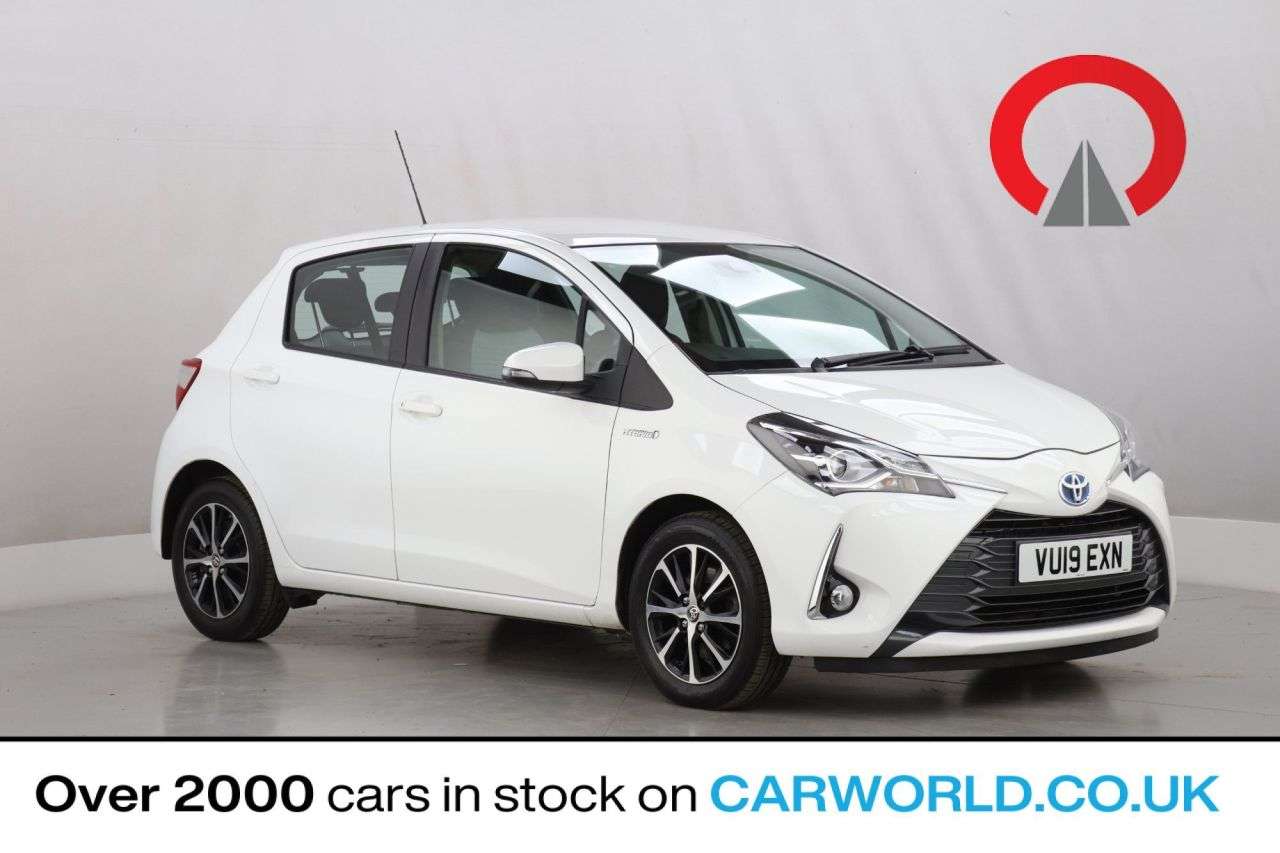 A 2019 TOYOTA YARIS 1.5 VVT-h Icon Tech Hatchback 5dr Petrol Hybrid E-CVT Euro 6 (s/s) (100 ps) A 2019 TOYOTA YARIS 1.5 VVT-h Icon Tech Hatchback 5dr Petrol Hybrid E-CVT Euro 6 (s/s) (100 ps)