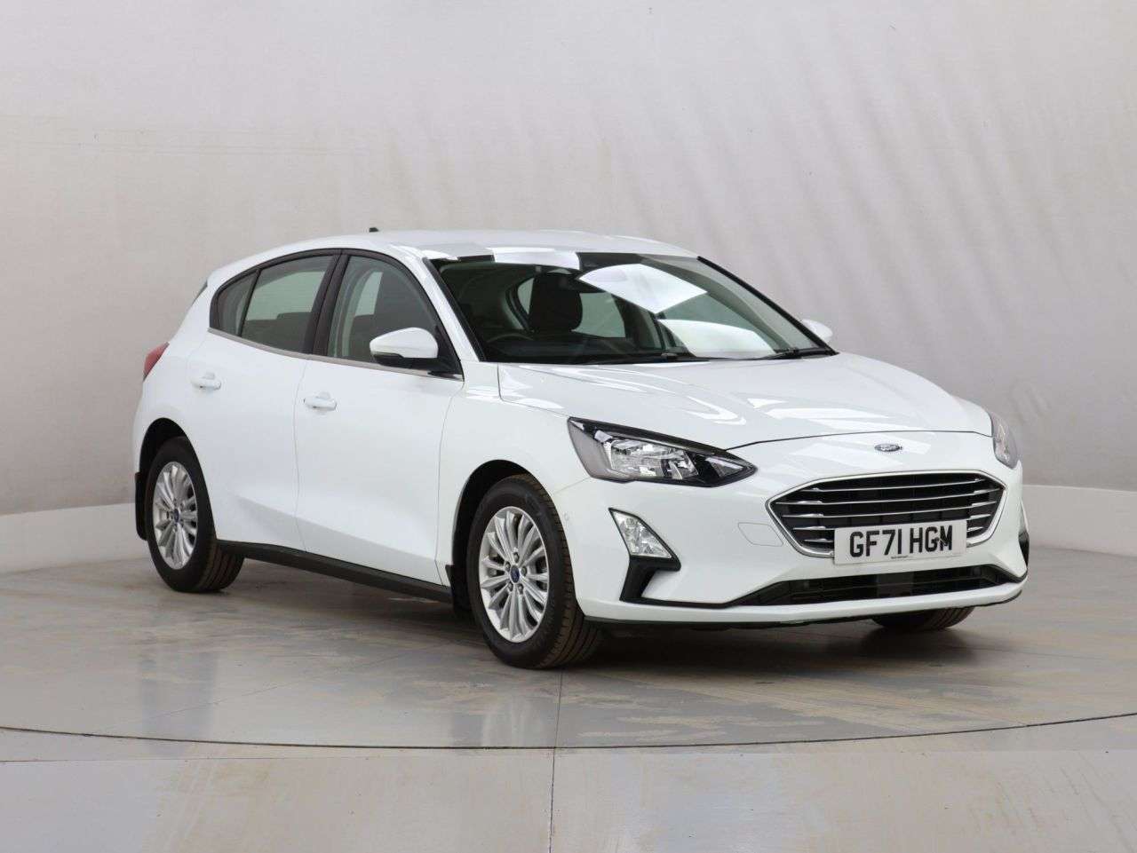 A 2022 FORD FOCUS 1.0T EcoBoost MHEV Titanium Hatchback 5dr Petrol Hybrid DCT Euro 6 (s/s) (1 A 2022 FORD FOCUS 1.0T EcoBoost MHEV Titanium Hatchback 5dr Petrol Hybrid DCT Euro 6 (s/s) (1
