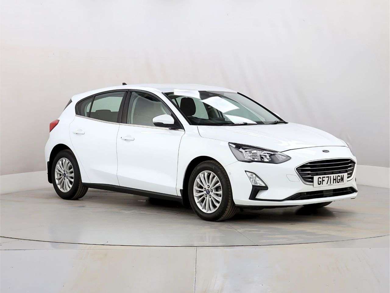 A 2022 FORD FOCUS 1.0T EcoBoost MHEV Titanium Hatchback 5dr Petrol Hybrid DCT Euro 6 (s/s) (1 A 2022 FORD FOCUS 1.0T EcoBoost MHEV Titanium Hatchback 5dr Petrol Hybrid DCT Euro 6 (s/s) (1