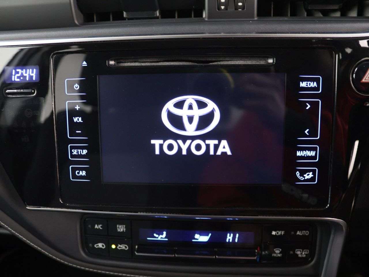 2018 TOYOTA AURIS 2018 TOYOTA AURIS