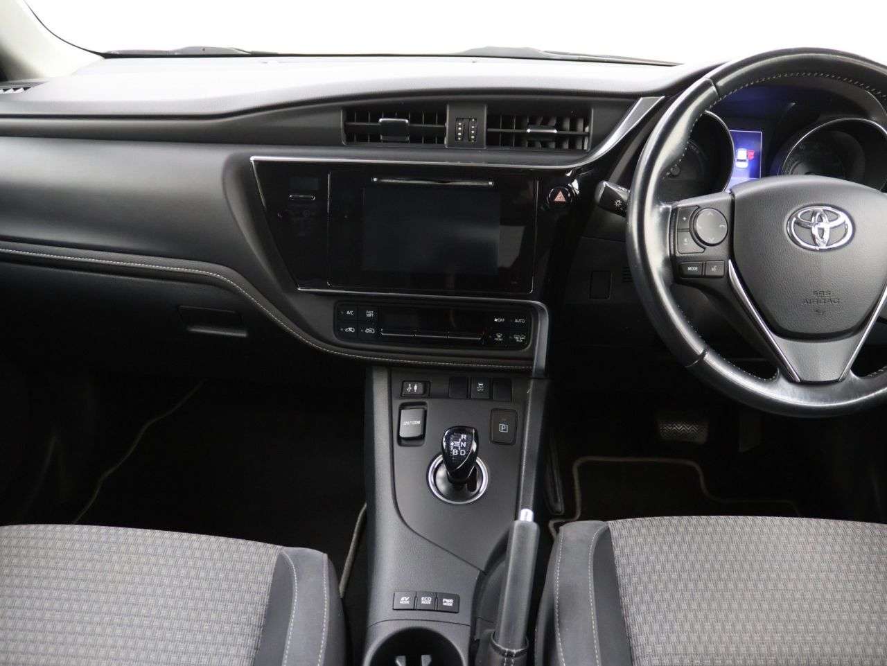 2018 TOYOTA AURIS 2018 TOYOTA AURIS