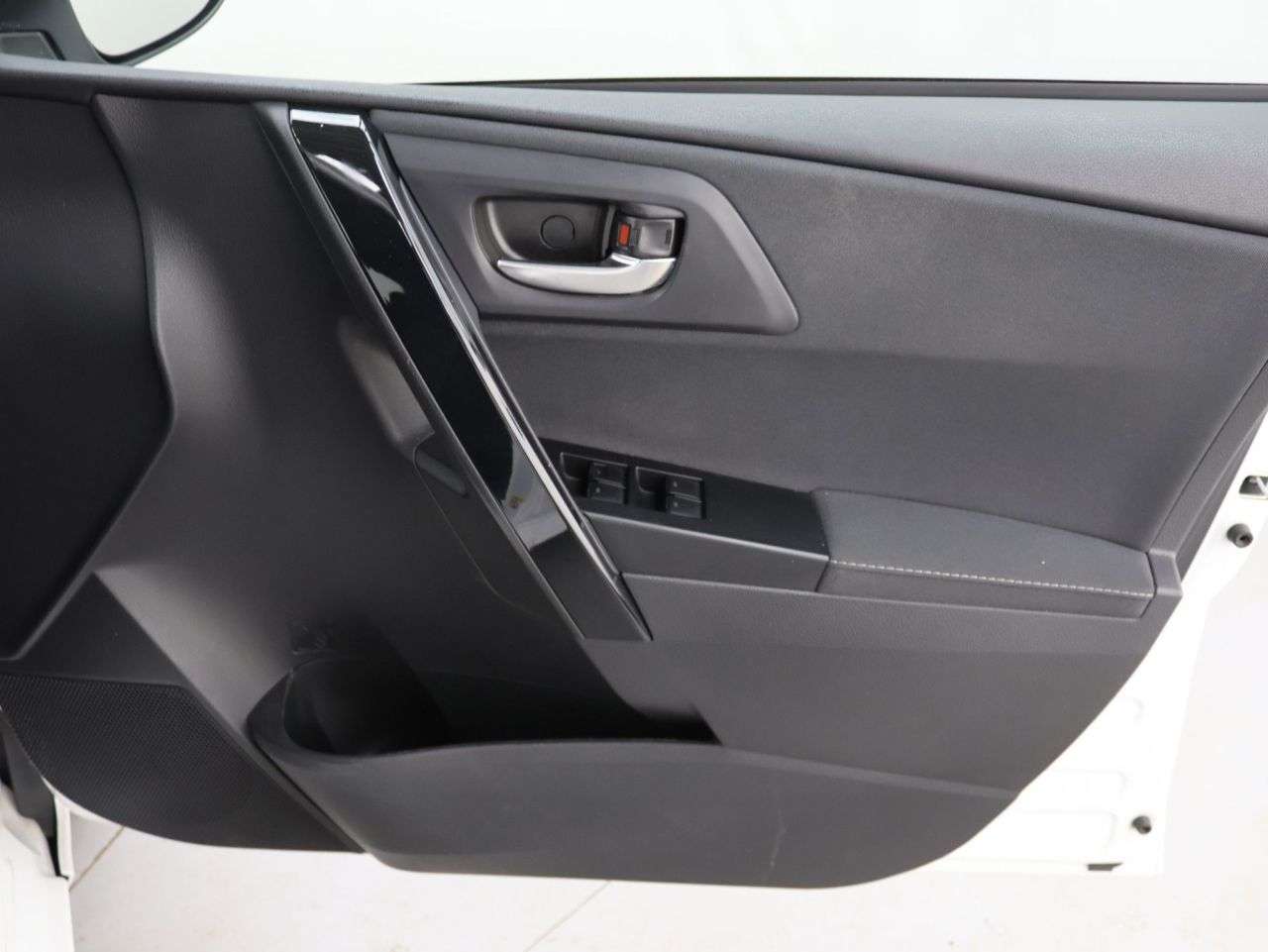 2018 TOYOTA AURIS 2018 TOYOTA AURIS