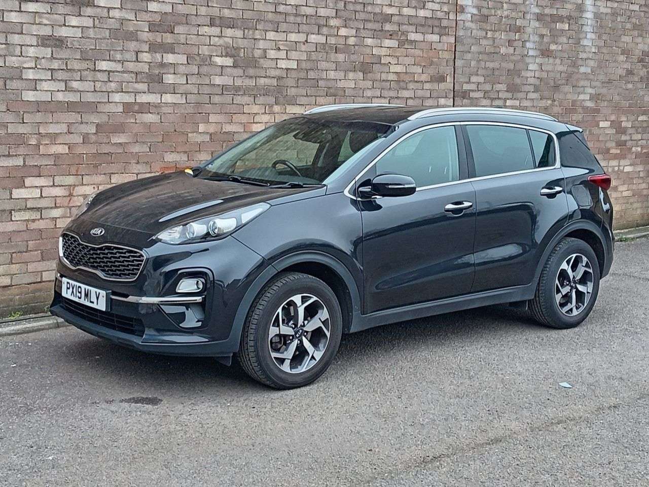 A 2019 KIA SPORTAGE 1.6 GDi 2 SUV 5dr Petrol Manual Euro 6 (s/s) (130 bhp) A 2019 KIA SPORTAGE 1.6 GDi 2 SUV 5dr Petrol Manual Euro 6 (s/s) (130 bhp)