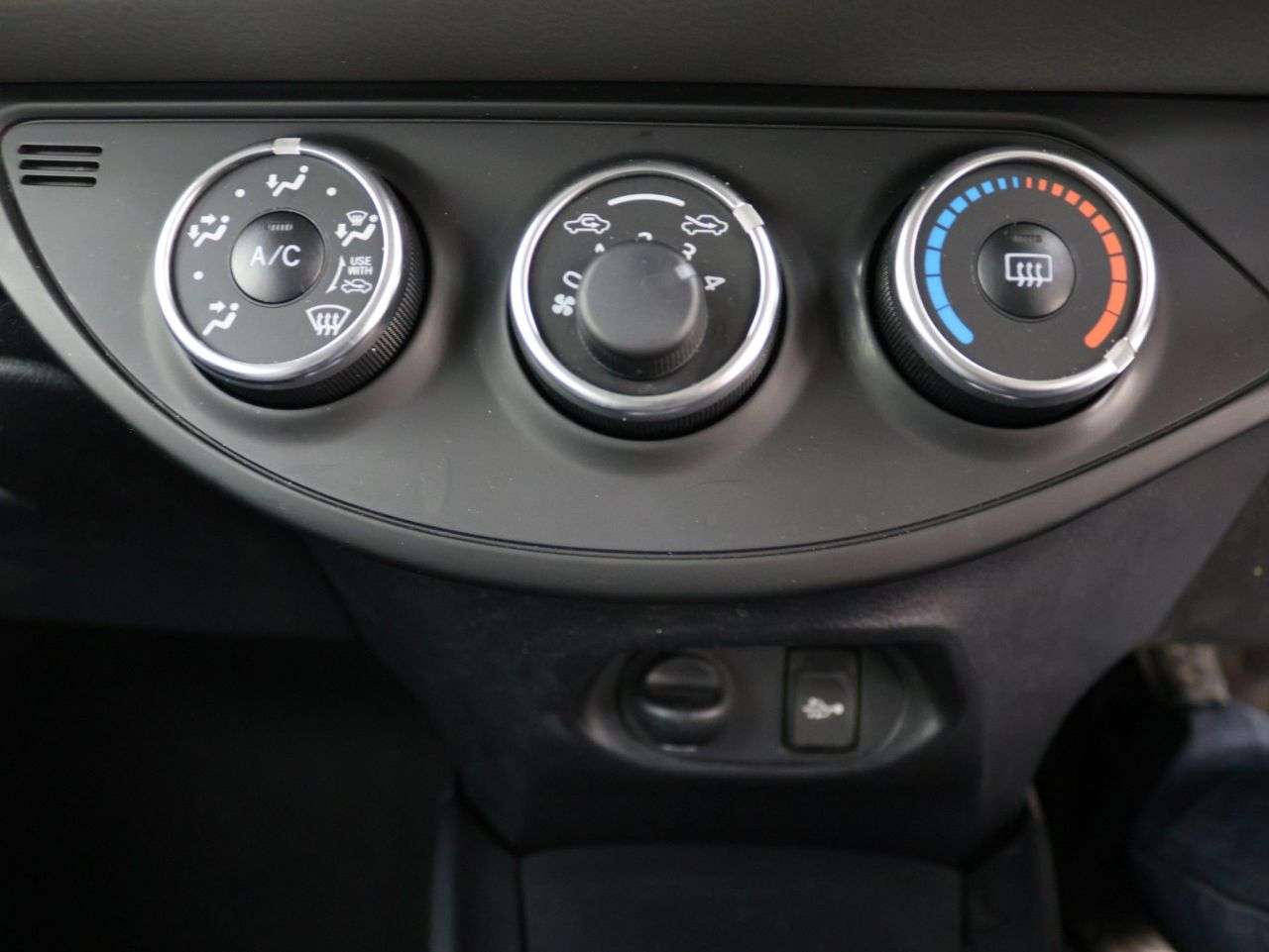 2020 TOYOTA YARIS 2020 TOYOTA YARIS