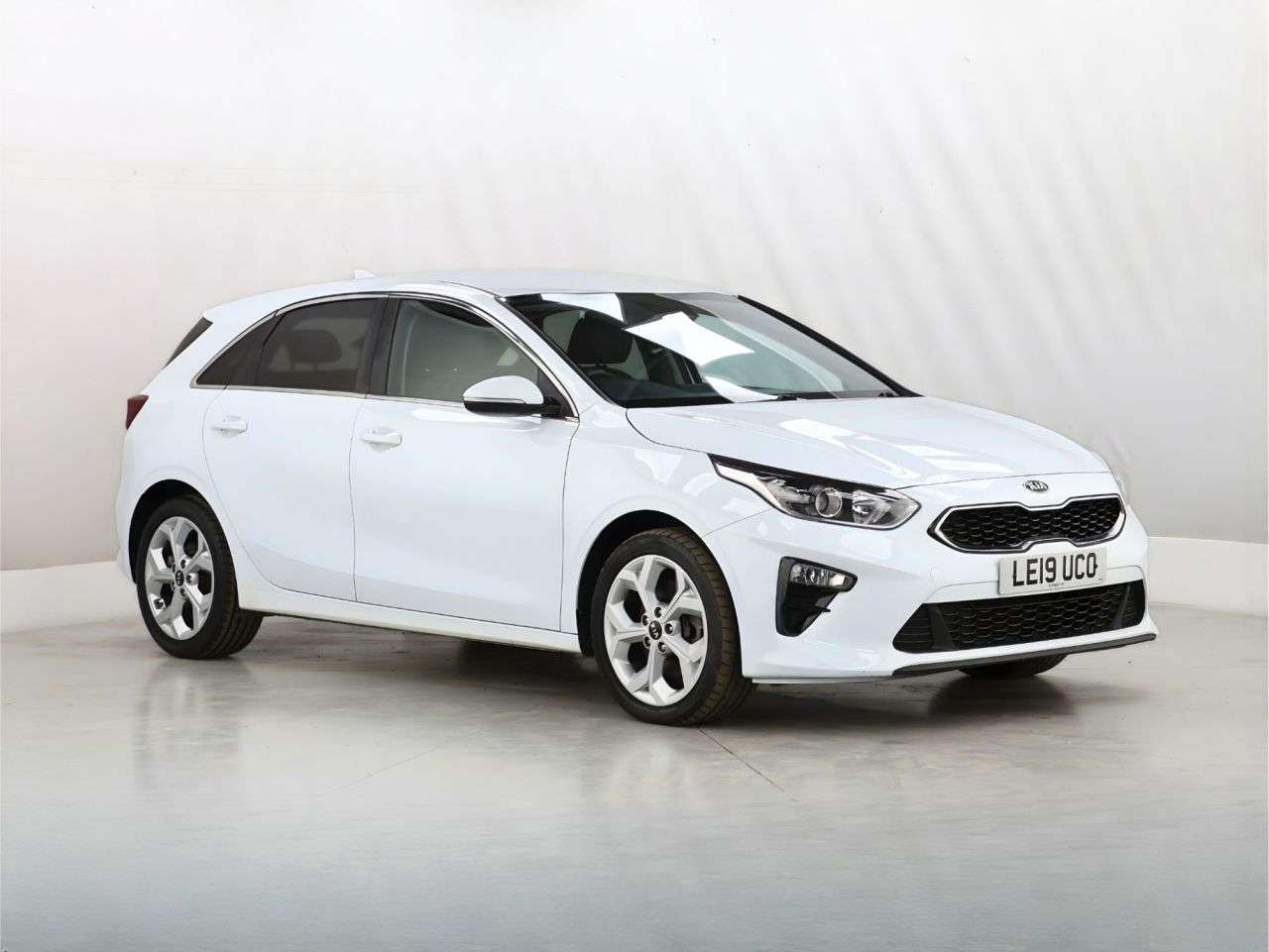 A 2019 KIA CEED 1.6 CRDi 3 Hatchback 5dr Diesel DCT Euro 6 (s/s) (114 bhp) A 2019 KIA CEED 1.6 CRDi 3 Hatchback 5dr Diesel DCT Euro 6 (s/s) (114 bhp)