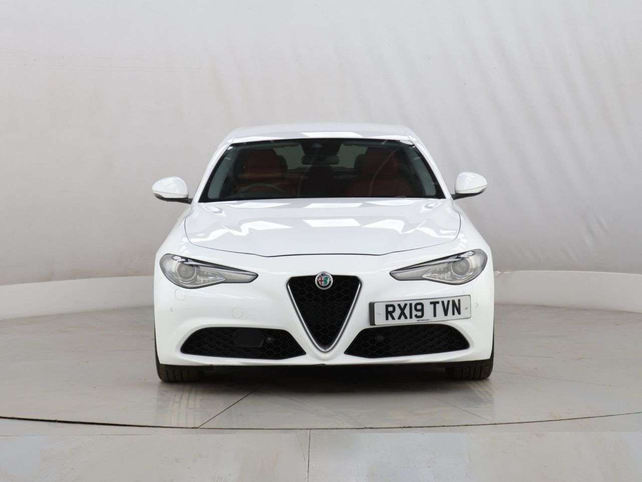 A 2019 ALFA ROMEO GIULIA 2.2 TD Tecnica Saloon 4dr Diesel Auto Euro 6 (s/s) (150 ps) A 2019 ALFA ROMEO GIULIA 2.2 TD Tecnica Saloon 4dr Diesel Auto Euro 6 (s/s) (150 ps)