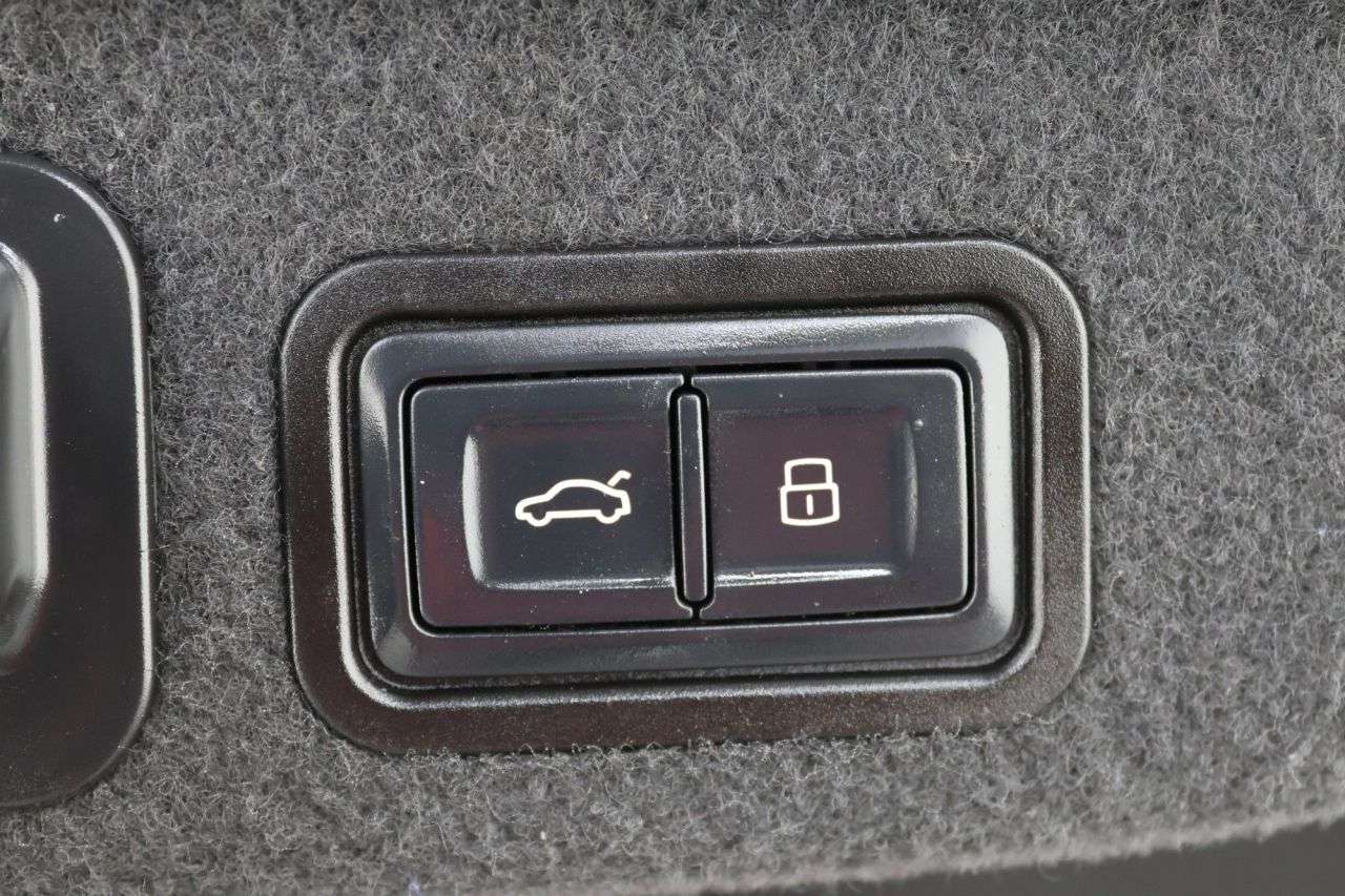 2014 AUDI A8 2014 AUDI A8