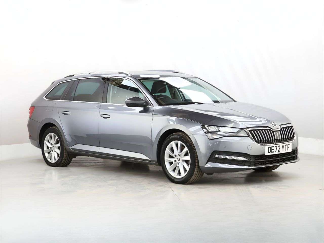 A 2022 SKODA SUPERB 1.5 TSI ACT SE Technology Estate 5dr Petrol DSG Euro 6 (s/s) (150 ps) A 2022 SKODA SUPERB 1.5 TSI ACT SE Technology Estate 5dr Petrol DSG Euro 6 (s/s) (150 ps)