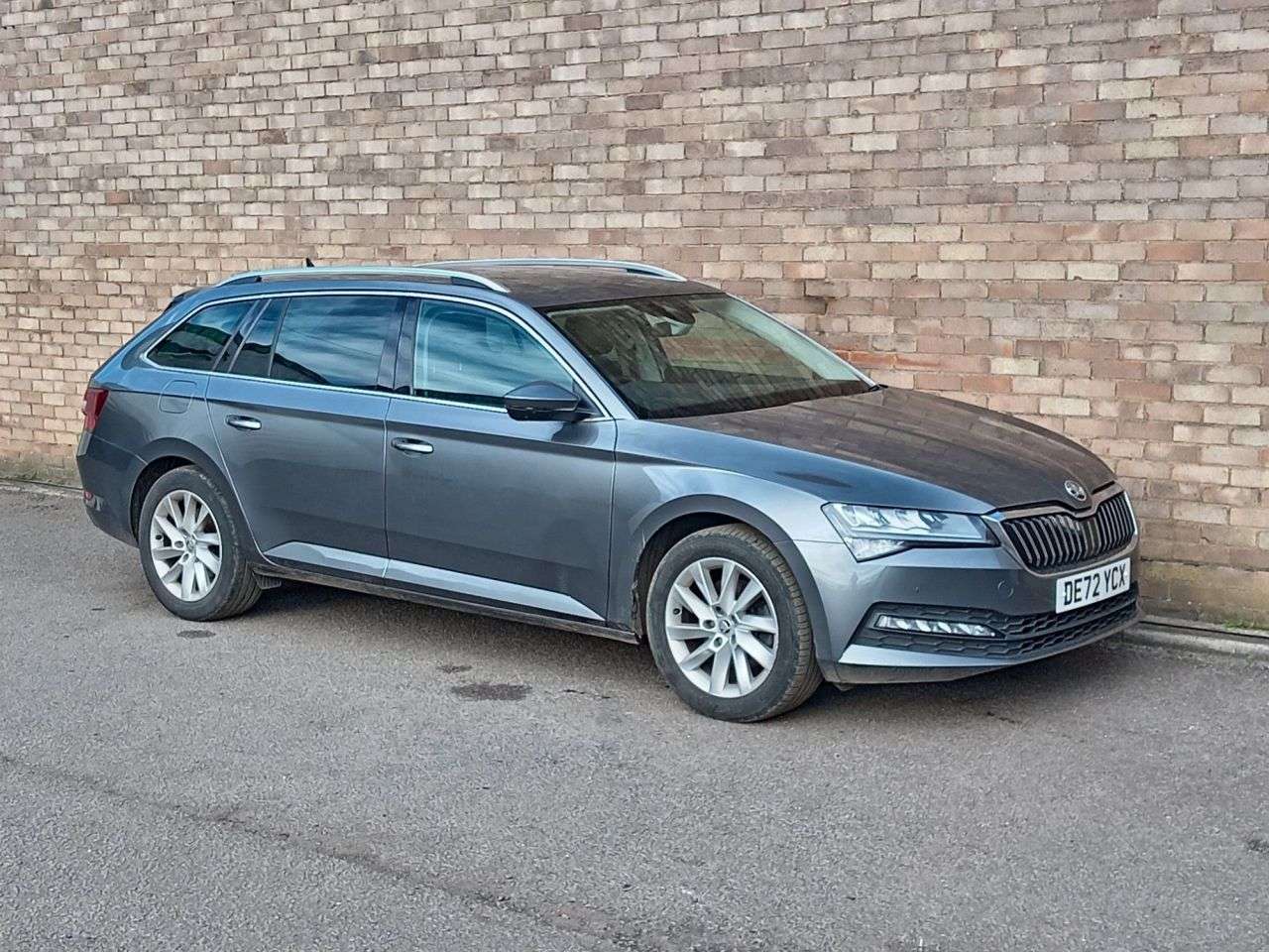 A 2022 SKODA SUPERB 1.5 TSI ACT SE Technology Estate 5dr Petrol DSG Euro 6 (s/s) (150 ps) A 2022 SKODA SUPERB 1.5 TSI ACT SE Technology Estate 5dr Petrol DSG Euro 6 (s/s) (150 ps)