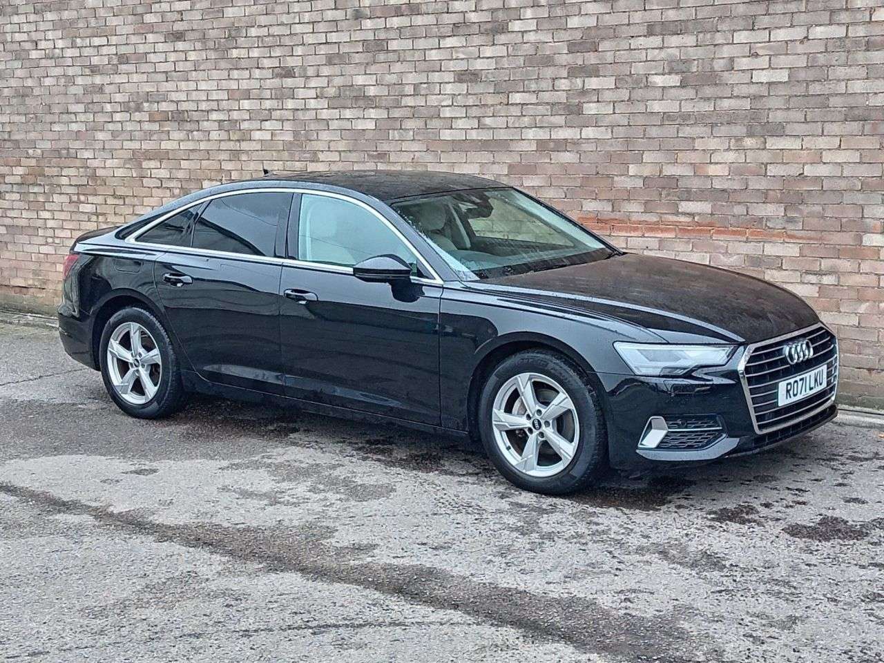 A 2021 AUDI A6 SALOON 2.0 TFSI 40 Sport Saloon 4dr Petrol S Tronic Euro 6 (s/s) (204 ps) A 2021 AUDI A6 SALOON 2.0 TFSI 40 Sport Saloon 4dr Petrol S Tronic Euro 6 (s/s) (204 ps)