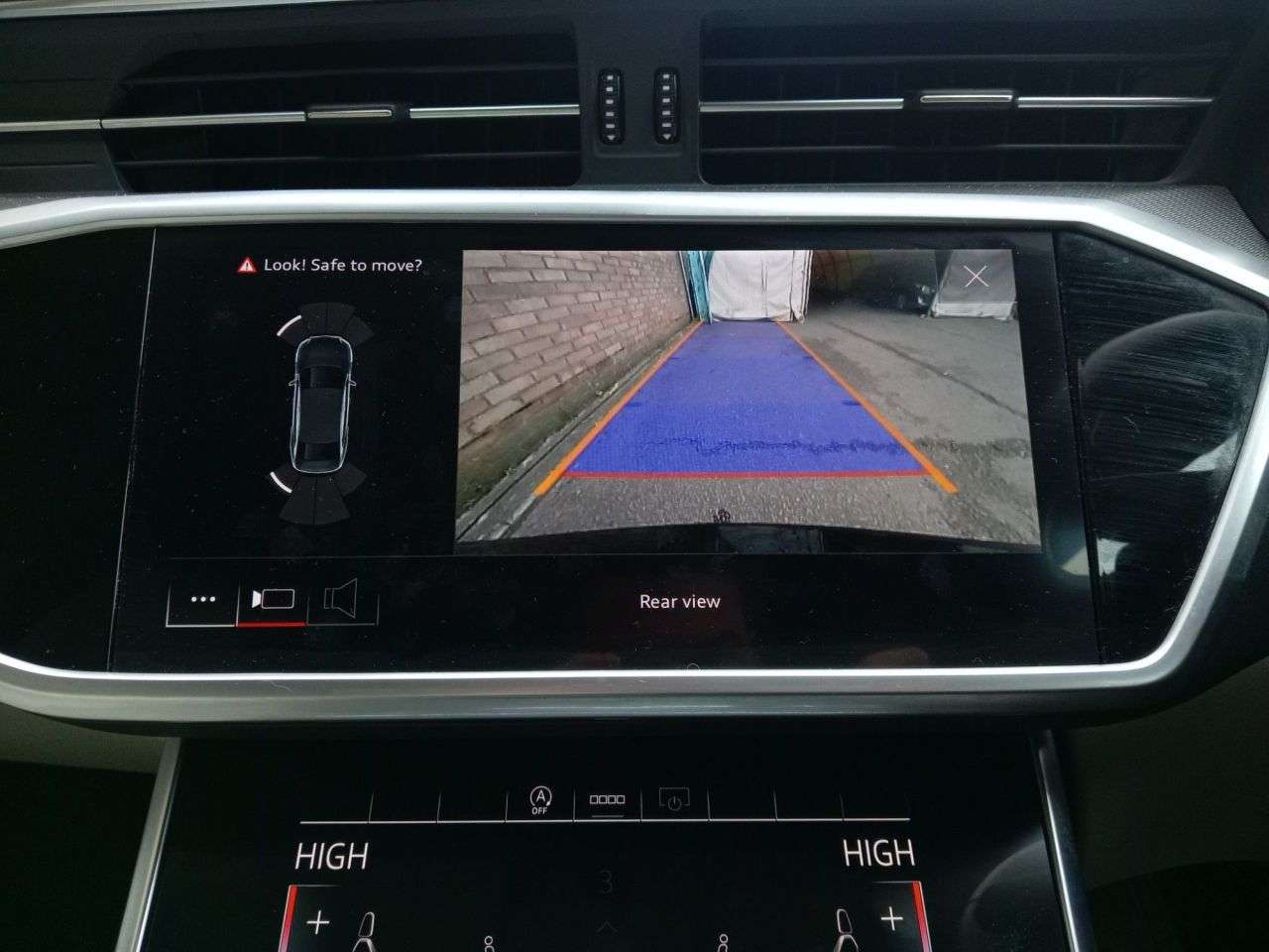 A 2021 AUDI A6 SALOON 2.0 TFSI 40 Sport Saloon 4dr Petrol S Tronic Euro 6 (s/s) (204 ps) A 2021 AUDI A6 SALOON 2.0 TFSI 40 Sport Saloon 4dr Petrol S Tronic Euro 6 (s/s) (204 ps)