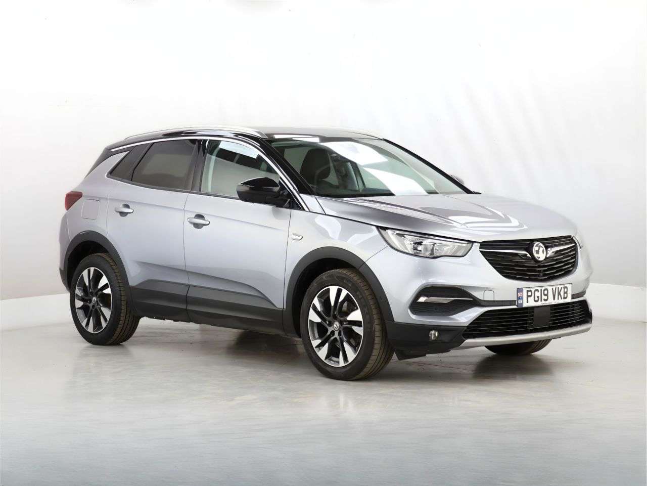 A 2019 VAUXHALL GRANDLAND X 1.2 Turbo GPF Sport Nav SUV 5dr Petrol Manual Euro 6 (s/s) (130 ps) A 2019 VAUXHALL GRANDLAND X 1.2 Turbo GPF Sport Nav SUV 5dr Petrol Manual Euro 6 (s/s) (130 ps)