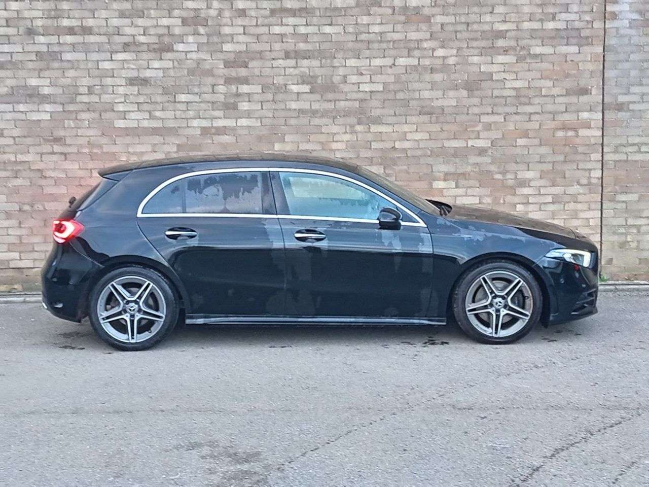 A 2019 MERCEDES-BENZ A CLASS 2.0 A220 AMG Line (Premium) Hatchback 5dr Petrol 7G-DCT Euro 6 (s/s) (190 p A 2019 MERCEDES-BENZ A CLASS 2.0 A220 AMG Line (Premium) Hatchback 5dr Petrol 7G-DCT Euro 6 (s/s) (190 p