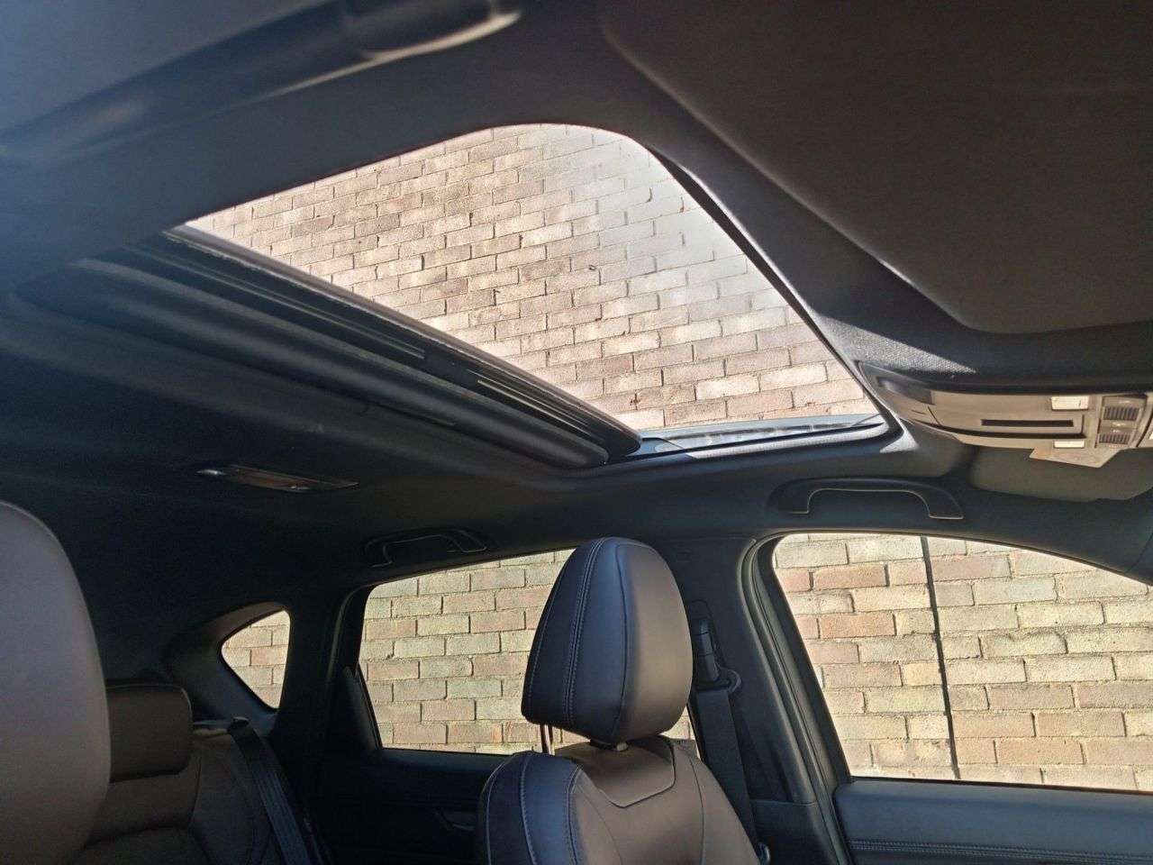 A 2019 MAZDA CX-5 2.2 SKYACTIV-D GT Sport Nav+ SUV 5dr Diesel Manual 4WD Euro 6 (s/s) (184 ps A 2019 MAZDA CX-5 2.2 SKYACTIV-D GT Sport Nav+ SUV 5dr Diesel Manual 4WD Euro 6 (s/s) (184 ps