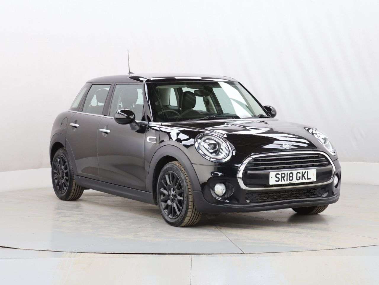 A 2018 MINI HATCH 1.5 Cooper Hatchback 5dr Petrol Steptronic Euro 6 (s/s) (136 ps) A 2018 MINI HATCH 1.5 Cooper Hatchback 5dr Petrol Steptronic Euro 6 (s/s) (136 ps)
