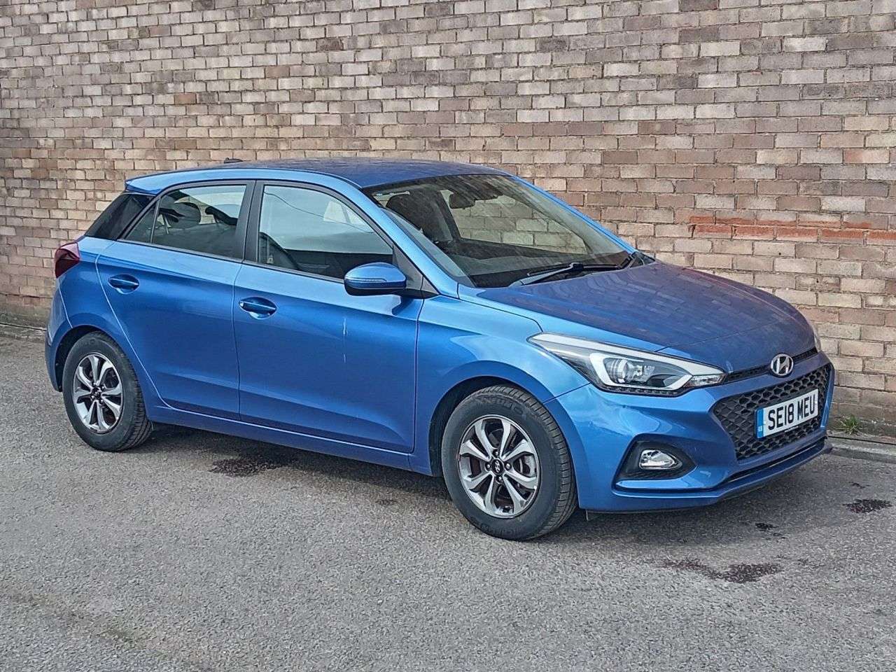 A 2018 HYUNDAI I20 1.0 T-GDi SE Hatchback 5dr Petrol DCT Euro 6 (s/s) (100 ps) A 2018 HYUNDAI I20 1.0 T-GDi SE Hatchback 5dr Petrol DCT Euro 6 (s/s) (100 ps)